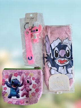 Disney Stitch Accessory Set - Coin Purse, Socks & Character Keychain